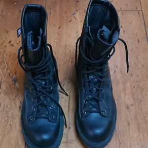 Danners Acadia 8 inch goretex boots